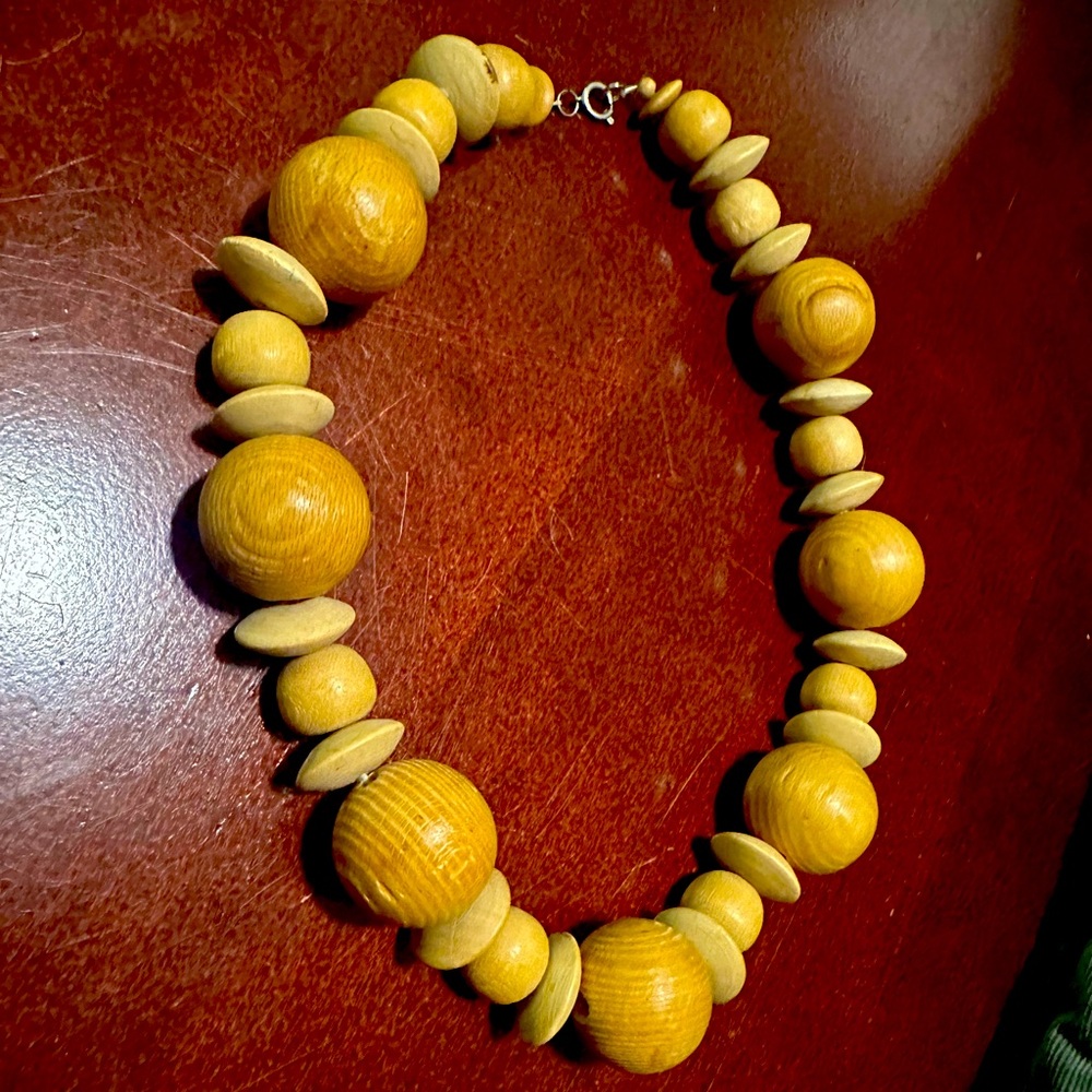 Elegant Wooden Bead Necklace